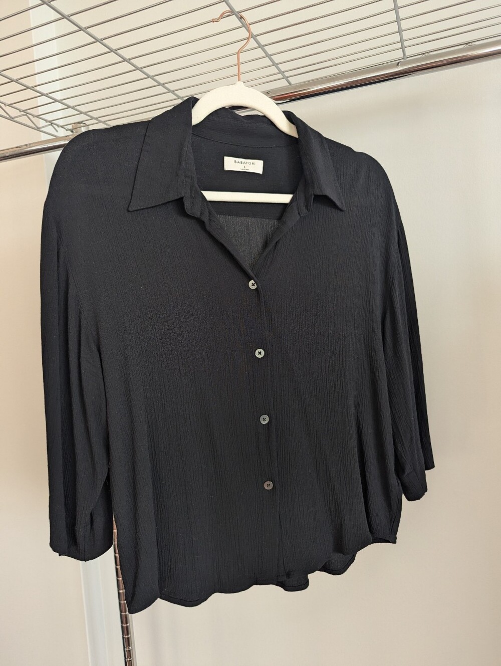 Aritzia (Babaton) Carrington Women's Black Lightweight Button-Down Blouse